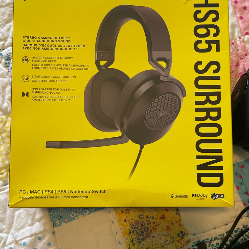 CORSAIR HS65 SURROUND STEREO GAMING HEADSET